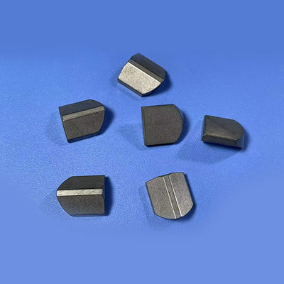 Qualità  Customized Design High Wear Resistance YG8 Material Tungsten Carbide Button for Artesian Well Drill Bits Fabbrica